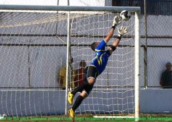 Gol de Ró para Santaluz no empate contra Coité