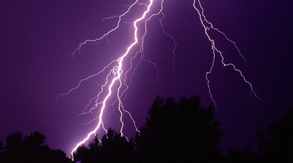 Homem morre ao ser atingido por raio em São Desidério