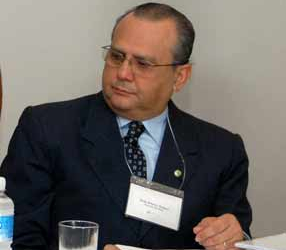 Khoury passa por cirurgia após acidente em São Paulo