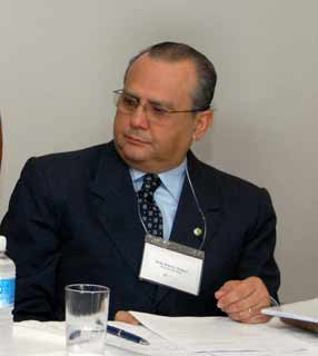 Khoury passa por cirurgia após acidente em São Paulo