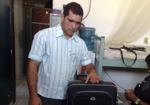 Homem é preso acusado de furtar chicletes em supermercado de Coité