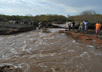 Mais uma vez a BR 235 fica interrompida no trecho Uauá – Bendegó