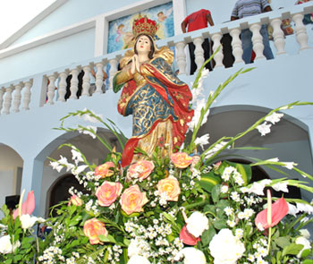 Movidos pela fé, devotos de Nossa Senhora da Conceição lotaram as ruas de Araci