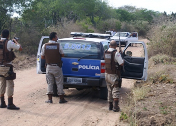 Queimadas em pânico depois de assaltos a bancos, policial ferido e morte de servidor público.Atualizado
