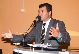 Novo presidente da Câmara de Riachão do Jacuípe também é da base do prefeito