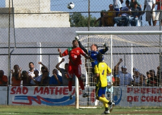 Primeira partida da final do intermunicipal fica no zero a zero