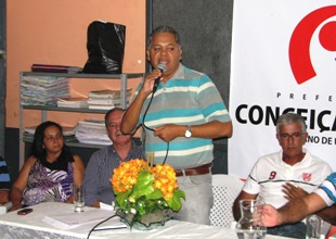 Coité:prefeito entrega pavimentação de várias ruas no povoado de Goiabeira