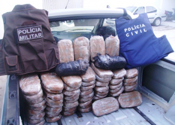 Fiat Strada abandonado no Distrito de Bandiaçu/Coité estava recheado de maconha