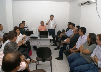 Serrinha: Caetano pede voto aos prefeitos do território do sisal