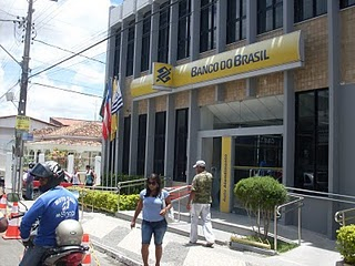 Numa ação programada, ladrões roubam o BB de Serrinha