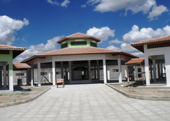 Barrocas:comunidade rural recebe unidade escolar, calçamento, praça e abastecimento d’água