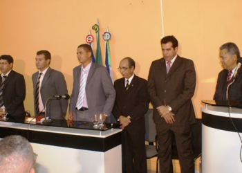 Câmara Municipal de Riachão do Jacuípe outorga cinco novos cidadãos