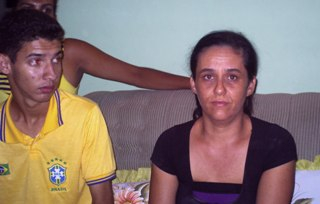 Beijuzeira teve carro furtado em Valente