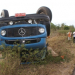 Caçamba carregada de areia capota na BA 120 entre Coité e Riachão