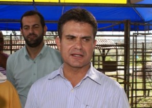 Eduardo Salles antes de assumir a uma das cadeiras da Assembleia Legislativa foi secretário de Agricultura do Estado