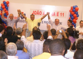 PP faz muita festa para receber João Henrique