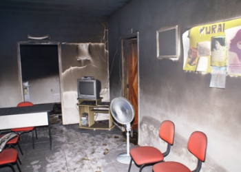 Coité: Sede do CREAS é destruída por incêndio