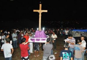 Procissão do Fogaréu no Morro do Bonfim.