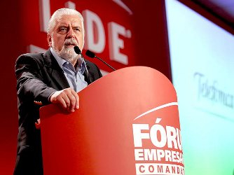 Depois de Bell agora é Wagner que quer vender a barba