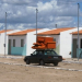 Sem tetos invadem casas do conjunto habitacional Casulo e prefeito ouve suas queixas