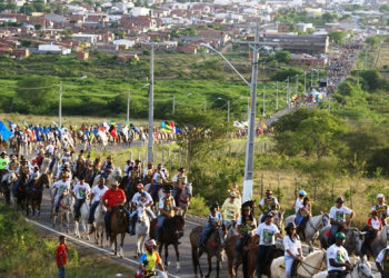 Coité: Cavalgada Sertaneja reune mais de dois mil participantes