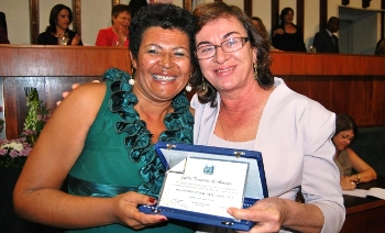 Julita Trindade é homenageada da ALBA