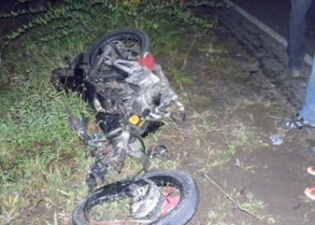 Acidente envolvendo dois carros e uma moto deixa uma pessoa morta em Santaluz