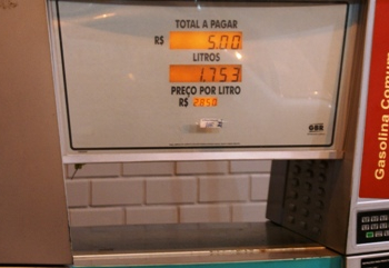Gasolina atinge maior alta em postos de Conceição do Coité