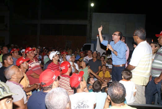 Contas da Prefeitura de Capela são reconsideradas pelo TCM e prefeito é recebido com festa