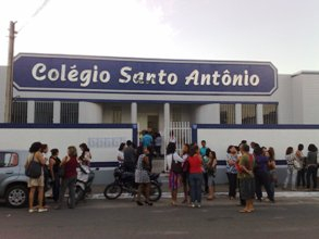 Professora do Estado é expulsa de concurso por usar lápís