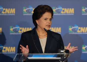 Prefeitos baianos comemoram conquistas anunciadas por Dilma Rousseff na Marcha à Brasília