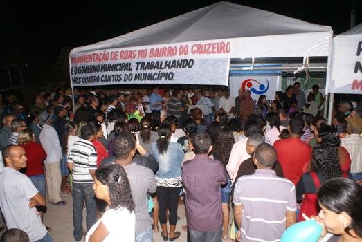 Coité: Renato autoriza obras de calçamento nos Bairros do Cruzeiro e Cerâmica