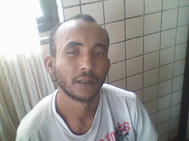 Polícia de Riachão do Jacuípe apreende homem com 49 pedras de crack