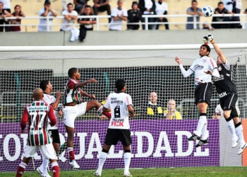 Coiteense Wallace estréia no Brasileirão com vitória sobre o Flu do Rio