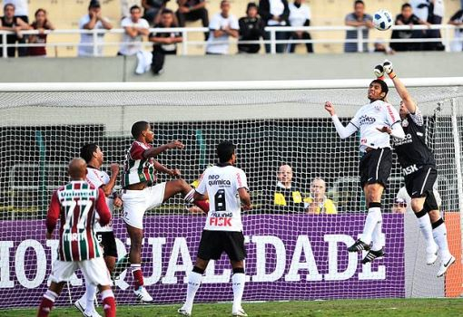 Coiteense Wallace estréia no Brasileirão com vitória sobre o Flu do Rio