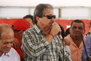 Cipó – Deputado Aderbal Caldas acompanha governador na festa de emancipação