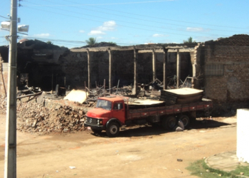 Jacuipenses se unem para ajudar empresário que teve indústria destruída pelo fogo