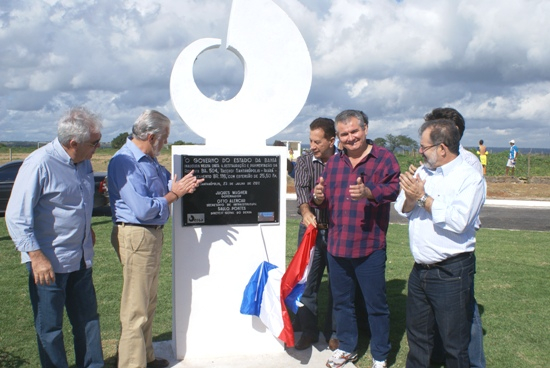 Ângelo Coronel acompanha Wagner nas inaugurações das rodovias BA 504 e 084