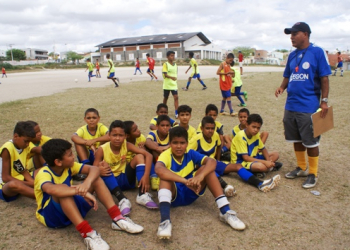 Escolinha de Futebol de Conceição do Coité vai mandar nove atletas para o Rio de Janeiro