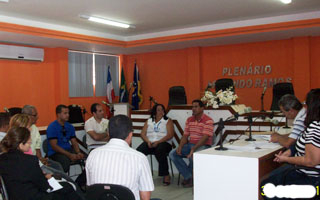 Comissão da Defesa Civil realiza reunião na Câmara de Vereadores para discutir estiagem