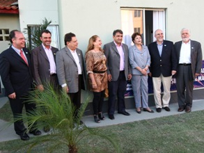 Mais de 1500 familias recebem casas na presença da presidenta Dilma e governador Wagner
