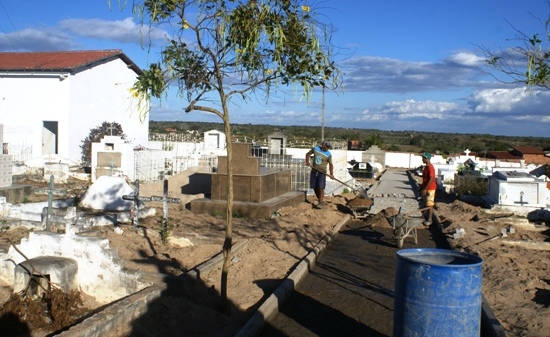 Retirolândia – Cemitério Municipal passa por reforma