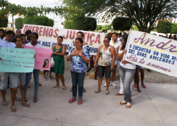 Coité: familiares e amigos da jovem esfaqueada pelo namorado pede a prisão do agressor