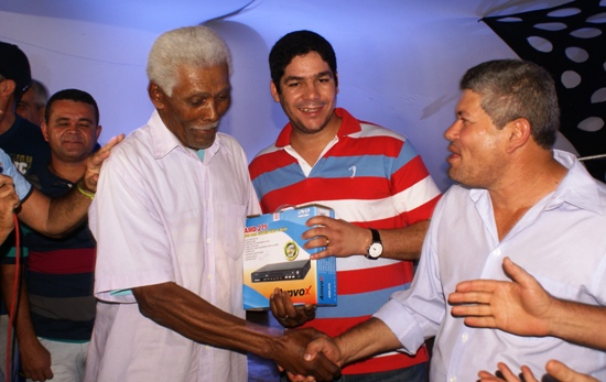 Retirolândia – Sindicato realiza festa em homenagem aos pais e recebe o apoio do PCdoB estadual.