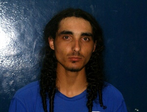 Coité: Polícia prende homem que estaria provocando baderna em hospital e descobre que é homicida