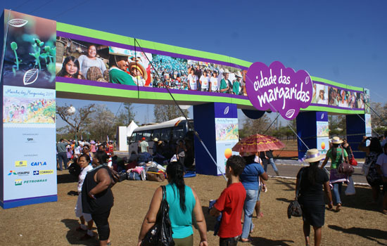 Mulheres de todo o Brasil se preparam para a IV Marcha das Margaridas em Brasília