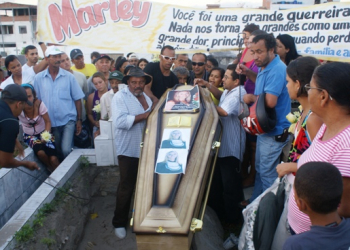 Restos mortais da engenheira Marleide Junqueira são sepultados em Coité