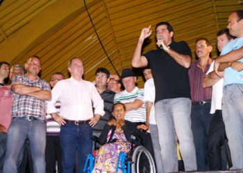 Riachão do Jacuípe – Praça é inaugurada no aniversário da cidade