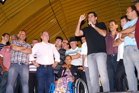 Riachão do Jacuípe – Praça é inaugurada no aniversário da cidade