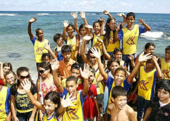 Jovens coiteenses vão conhecer o mar e o cinema